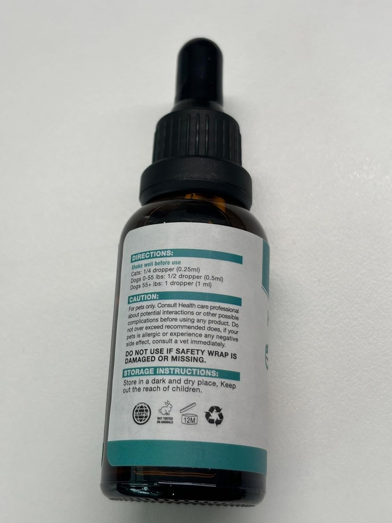 pet-hemp-oil-for-dogs-and-cats---natural-2.jpg