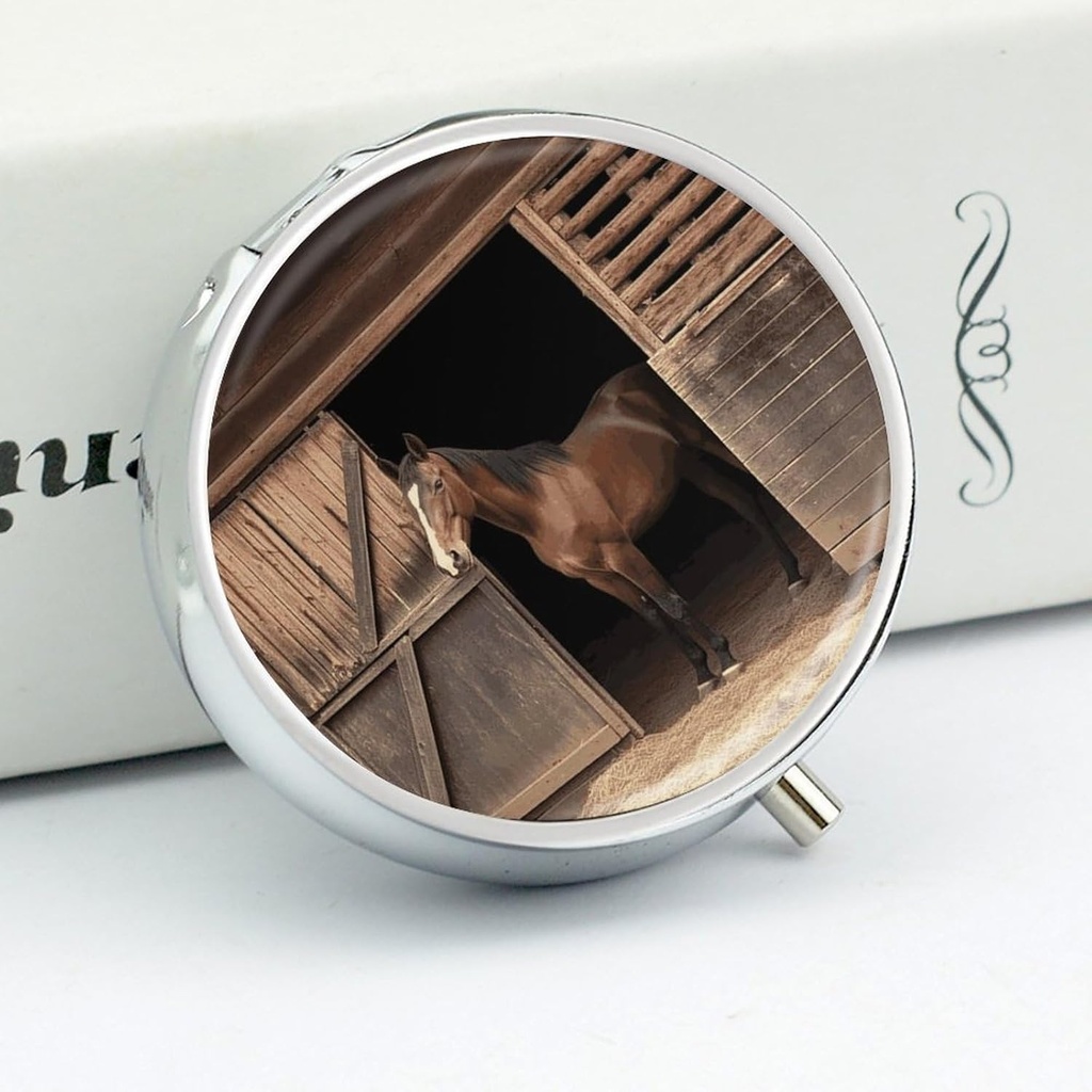 round-pill-case-3-compartment-barn-horse-4.jpg