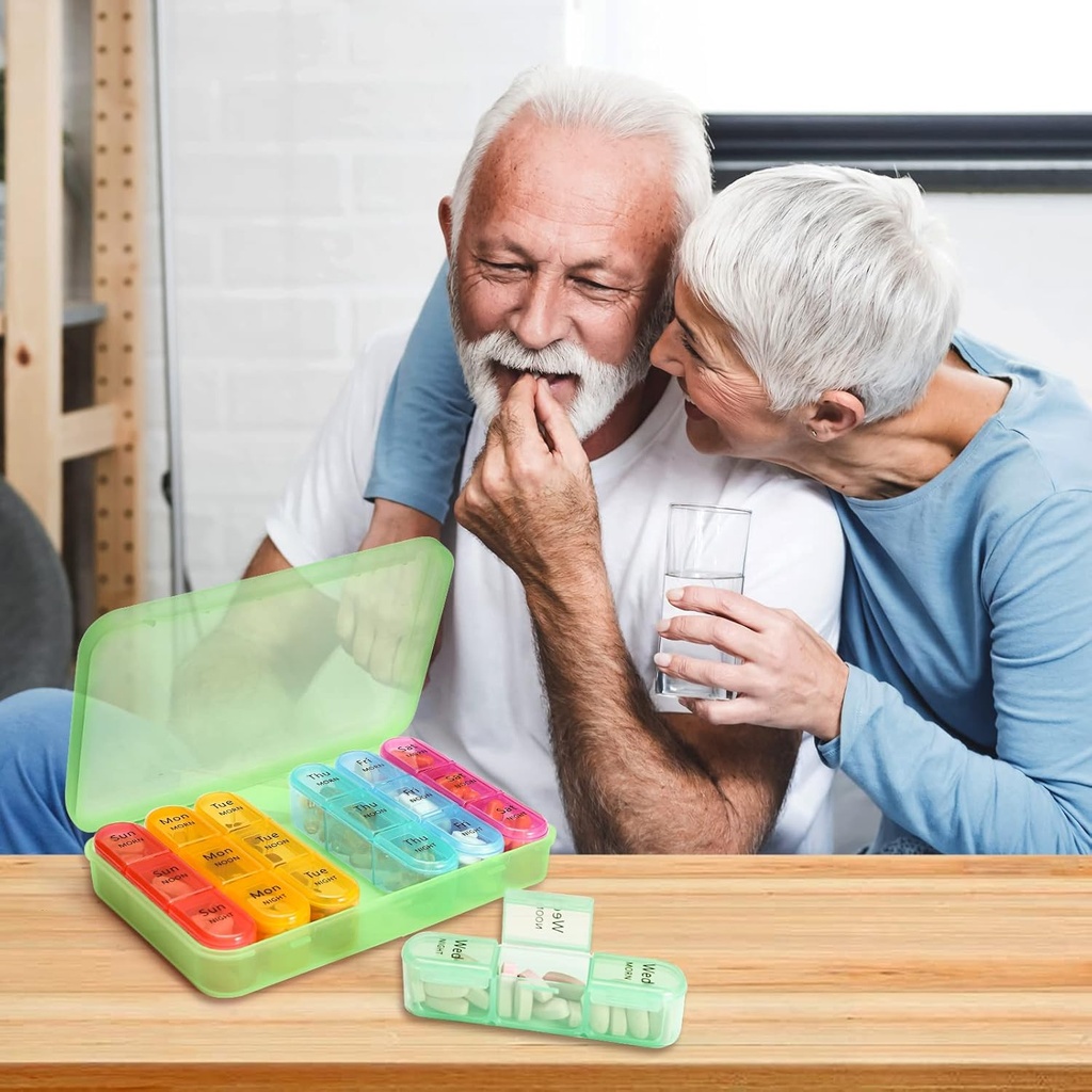 asprink-green-and-blue-pill-organizer-3--3.jpg