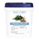 Smart & Simple Vitamin E Pellets | Pferdeergänzung Pellets | Vitamin E für Pferde | Immununterstützung | Pellet Form für einfaches Füttern | 112 Servierungen | 3.7 LB Bucket
