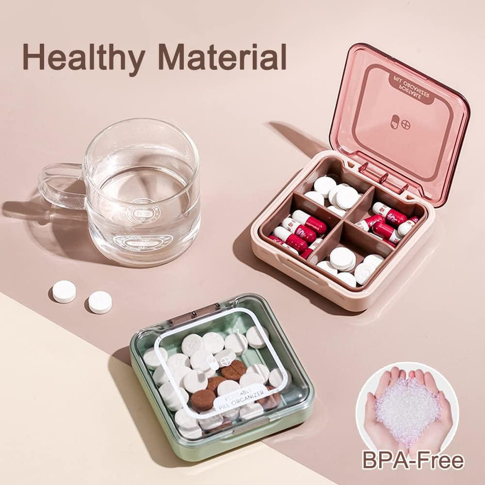 Kleine Pille Box, BPA Freie Pille Case mit 4 großen Komponenten Vitamine zu halten, feuchtigkeitssichere tragbare Pille Box Organiser für Reisen (Grün)