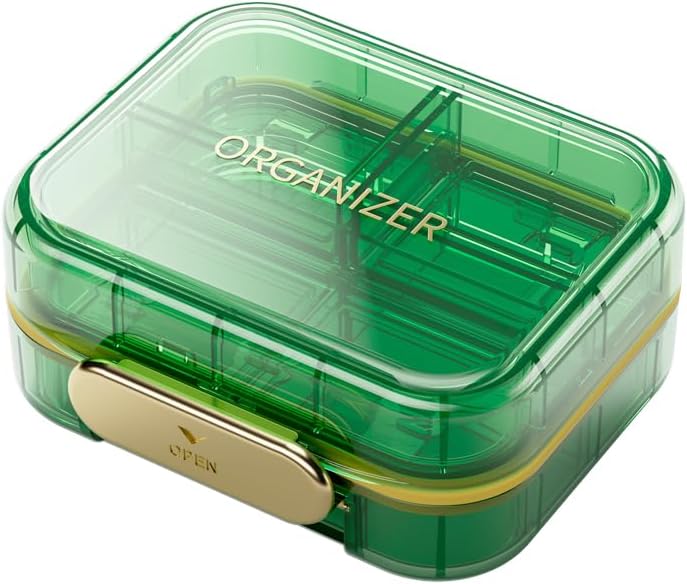 Petit organisateur de pilules de voyage, 7 compartiments Pill Box, 1 paquet quotidien portable cas de pilule pour tenir les vitamines, petit contenant de pilule pour la purse de poche Organisateur de médecine vert